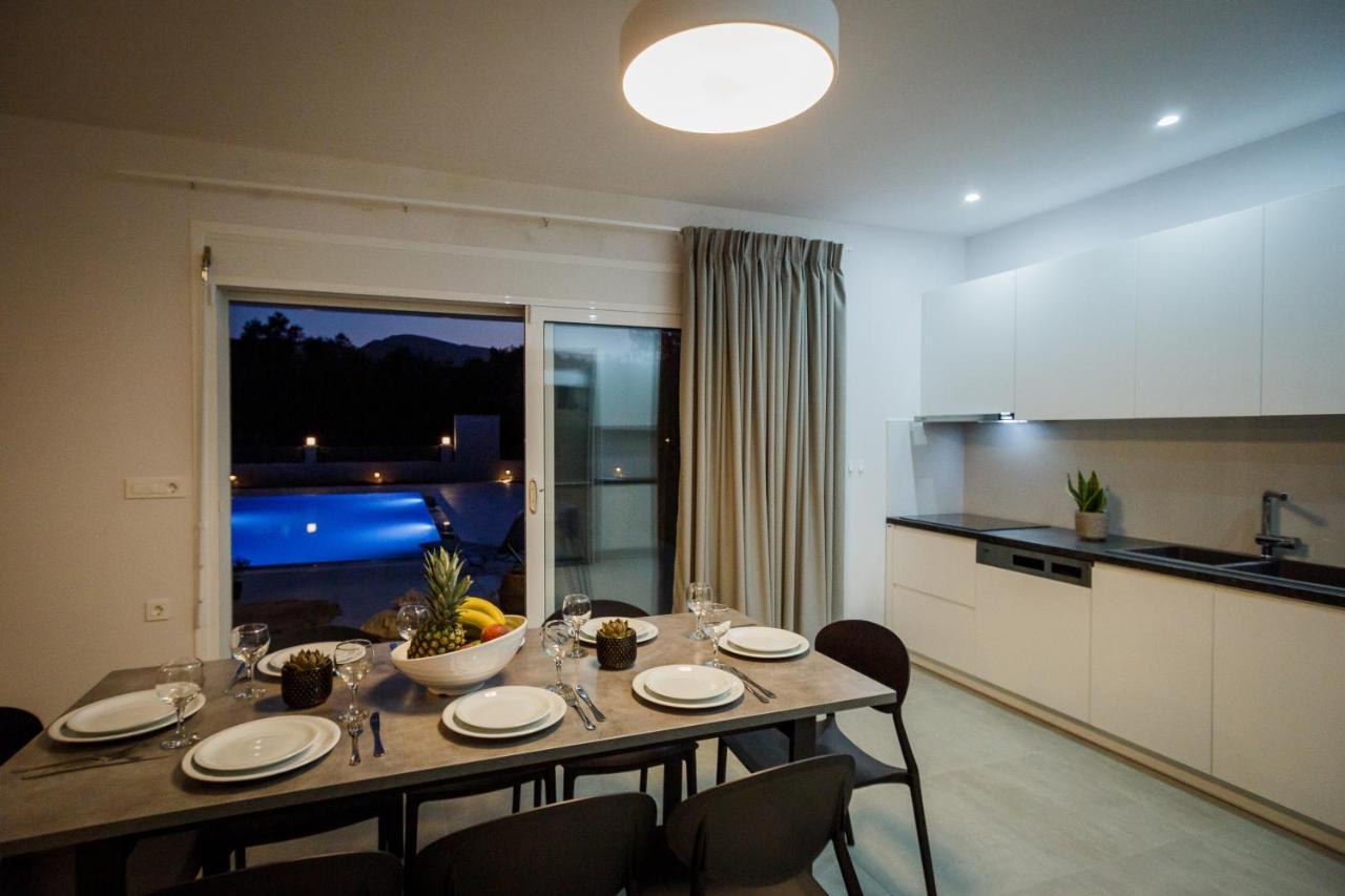 Boviana With Private Swimming Pool