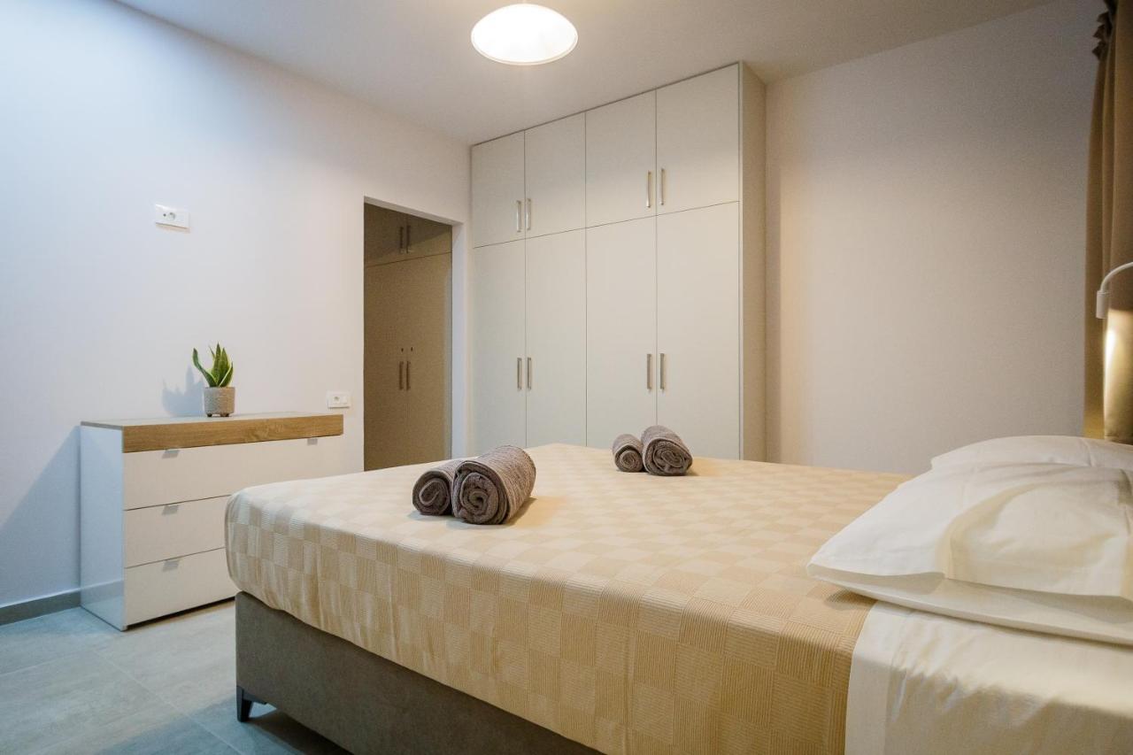 Boviana With Private Swimming Pool